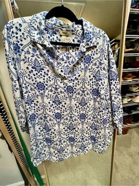 Women’s Blue Floral Print Pullover Linen Blouse - Relaxed Collar